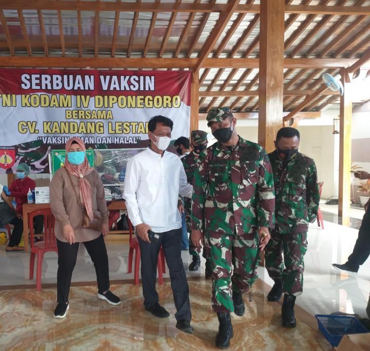Target 1 Juta Sehari, Dandim Tinjau Serbuan Vaksinasi Kodam IV/Diponegoro
